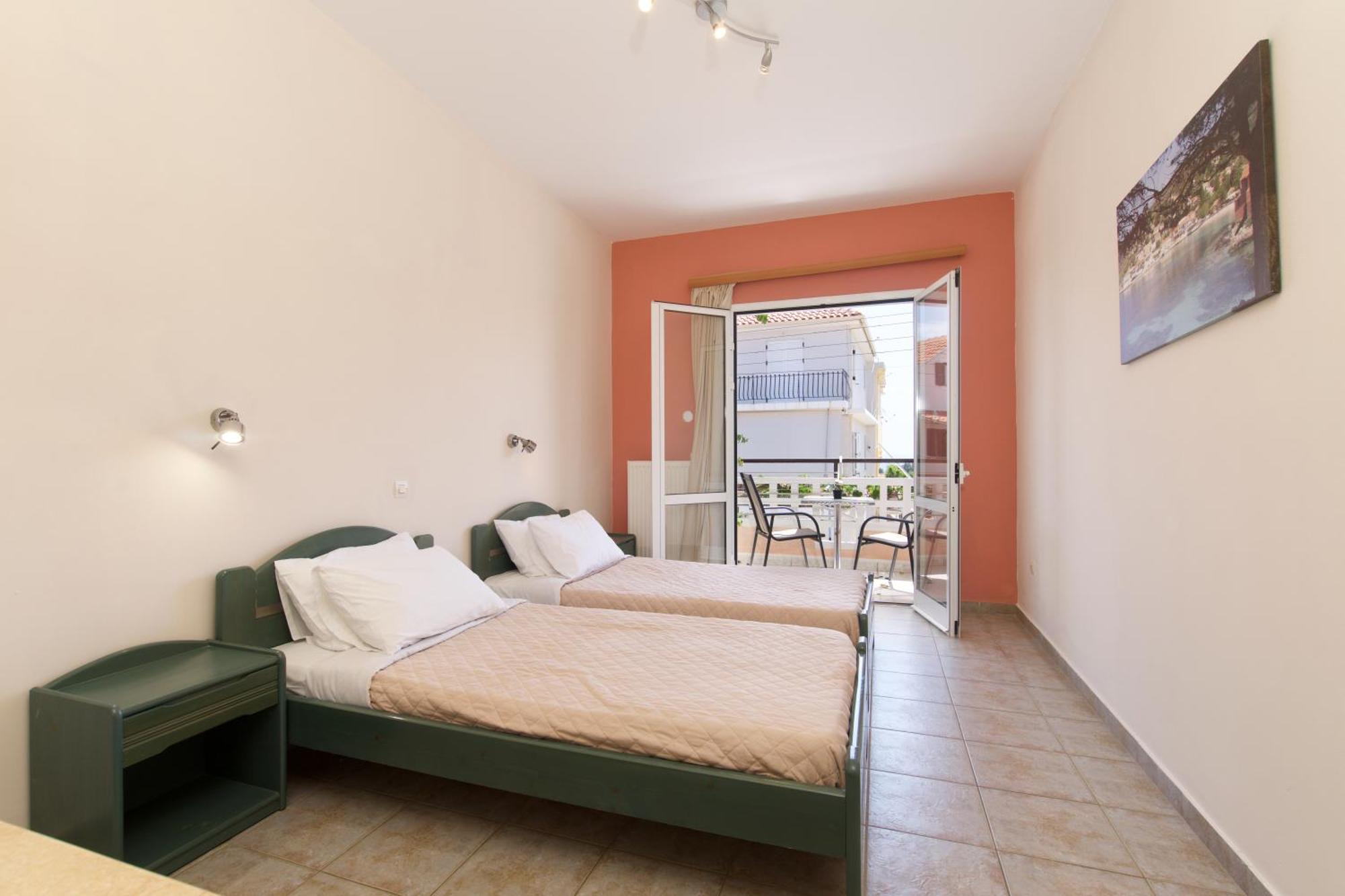 Theodora Studios & Apartments Skala  Екстериор снимка
