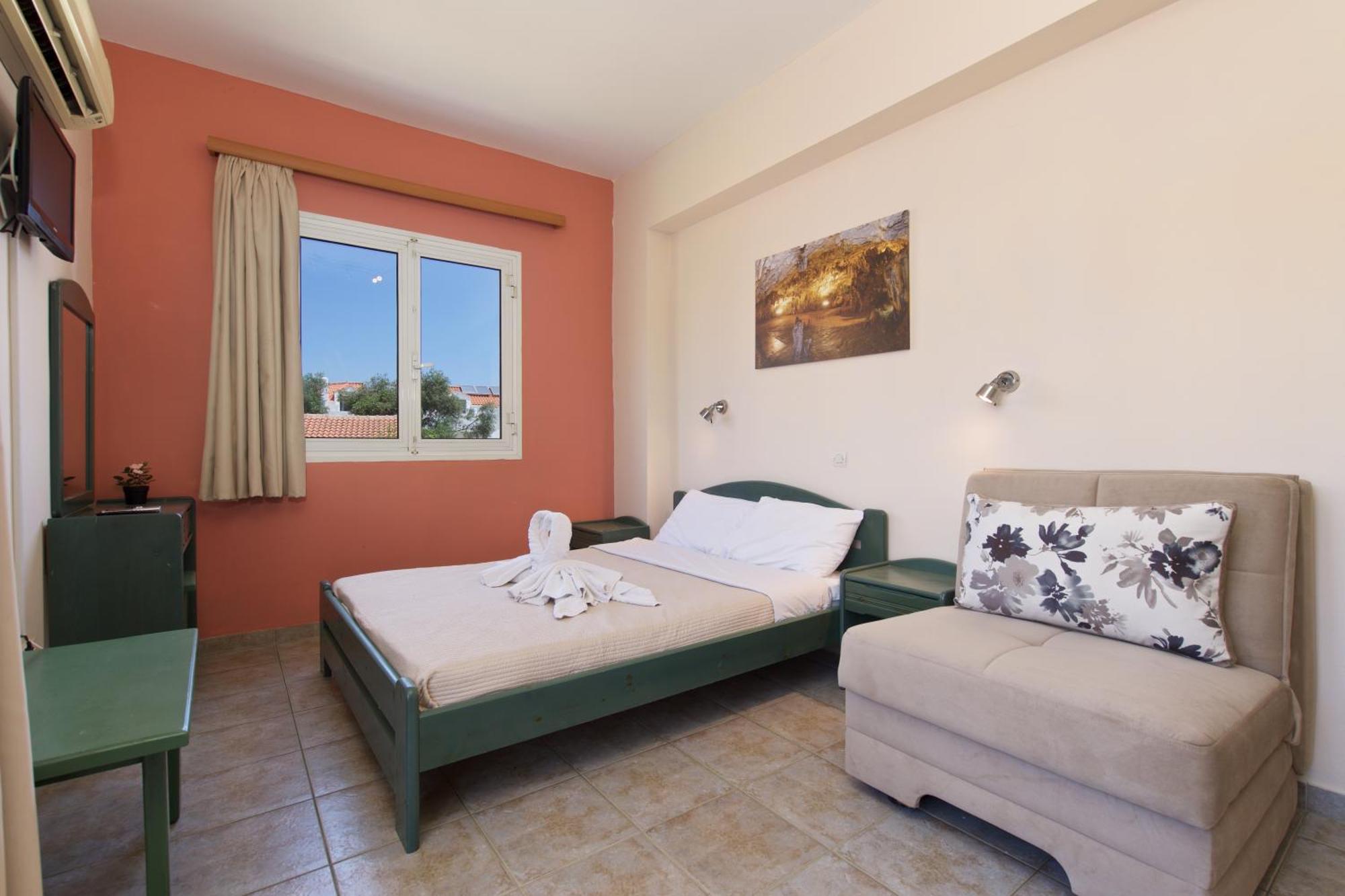 Theodora Studios & Apartments Skala  Екстериор снимка