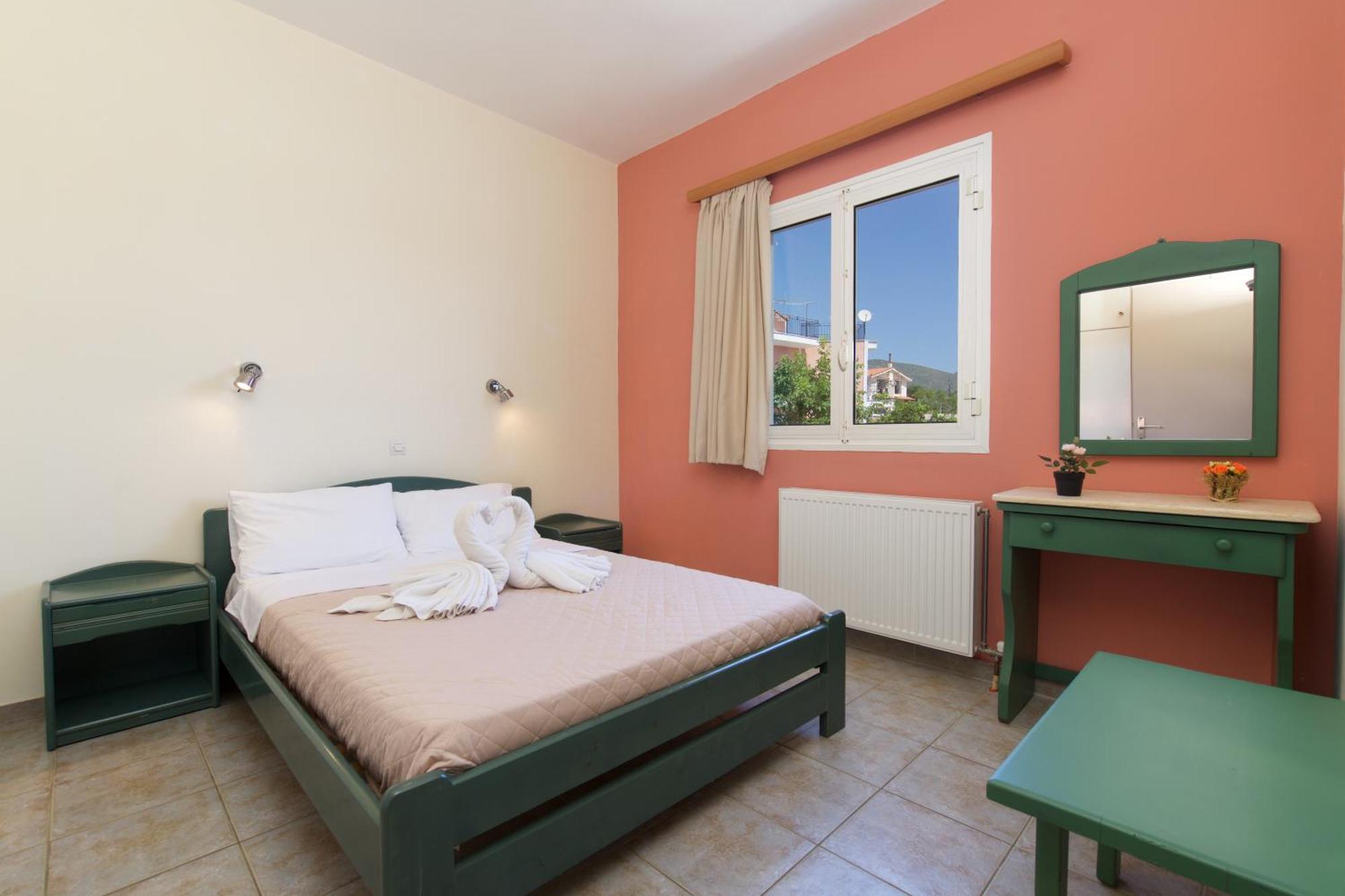 Theodora Studios & Apartments Skala  Екстериор снимка