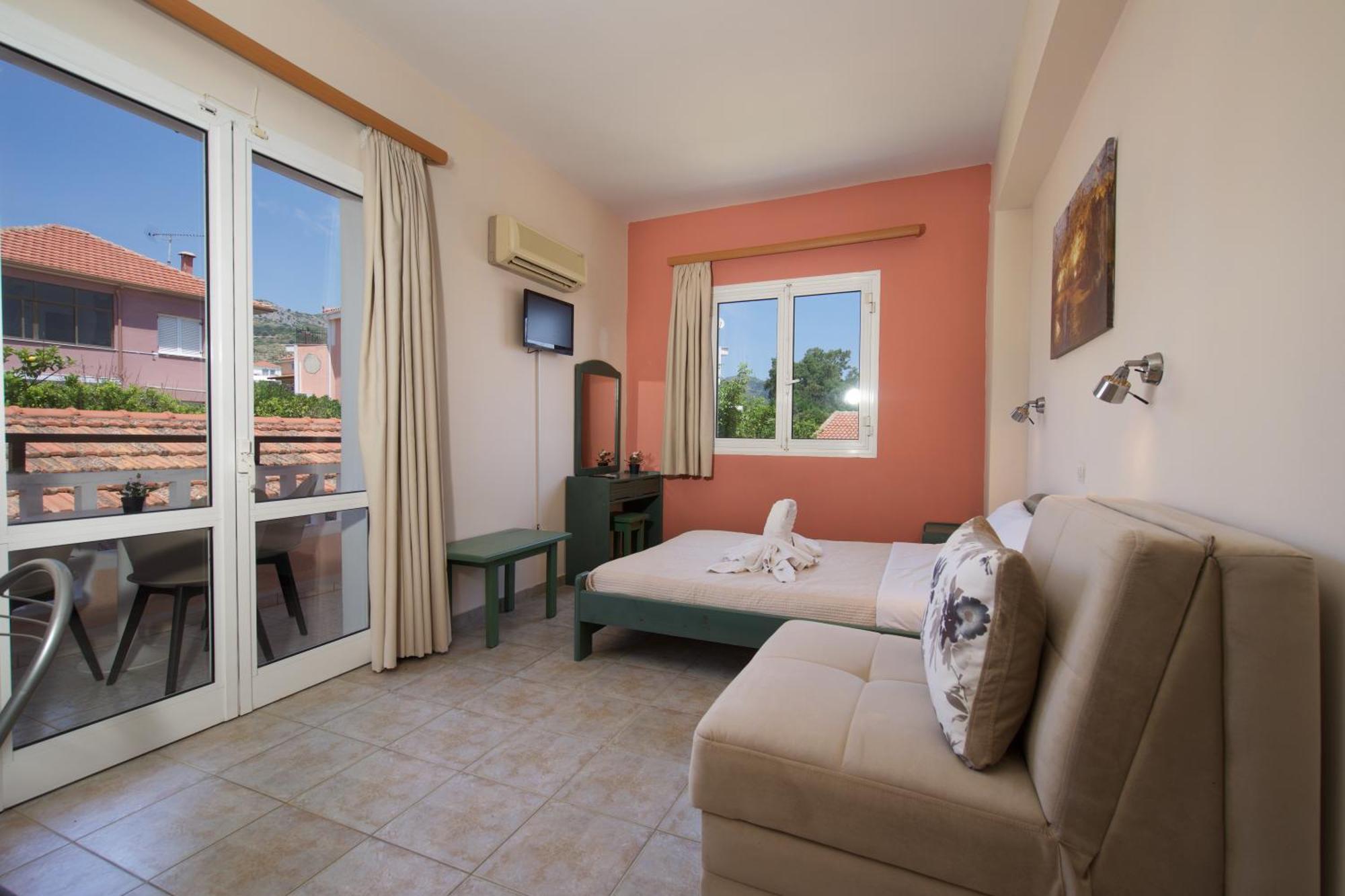 Theodora Studios & Apartments Skala  Екстериор снимка