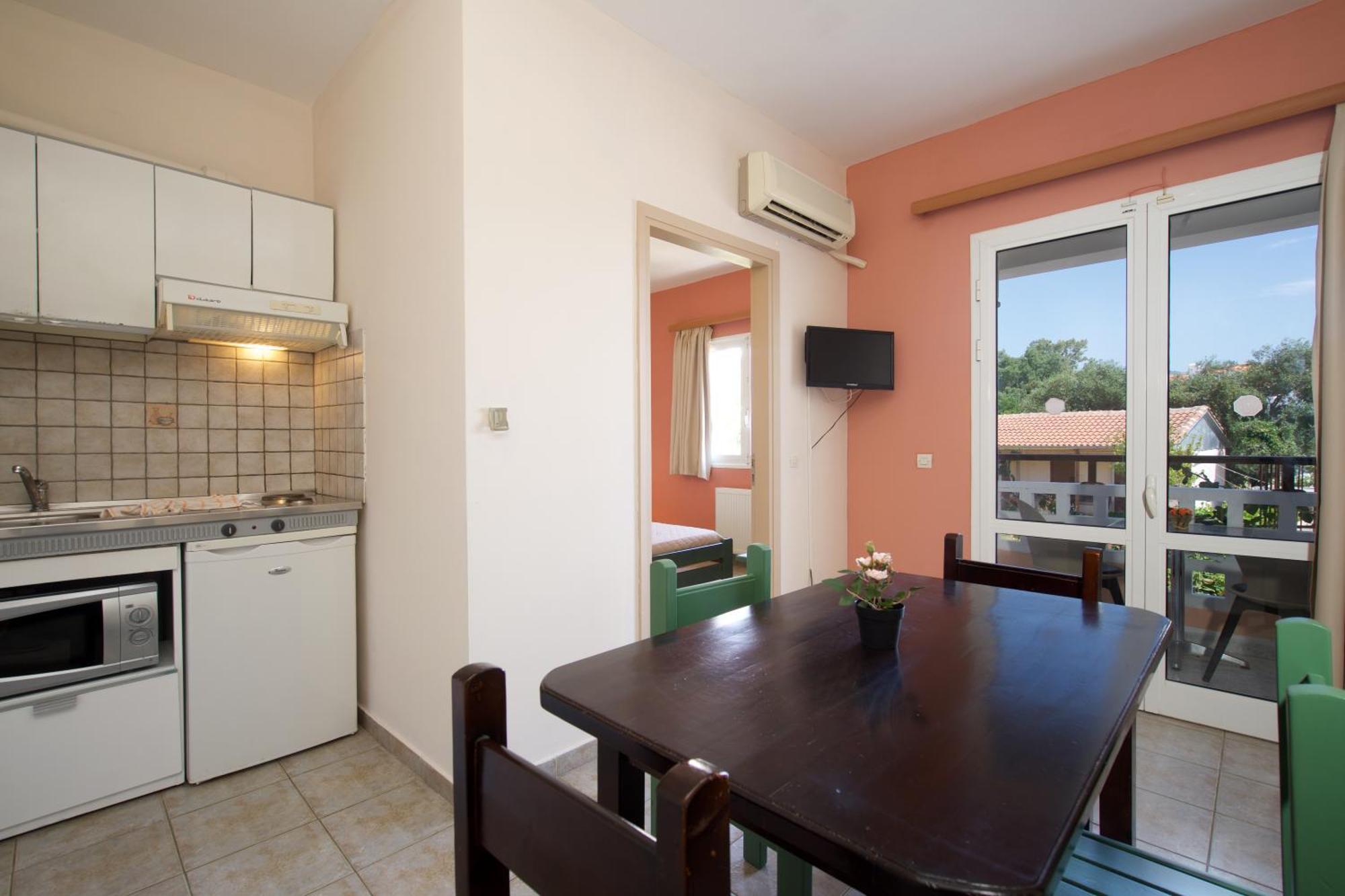 Theodora Studios & Apartments Skala  Екстериор снимка