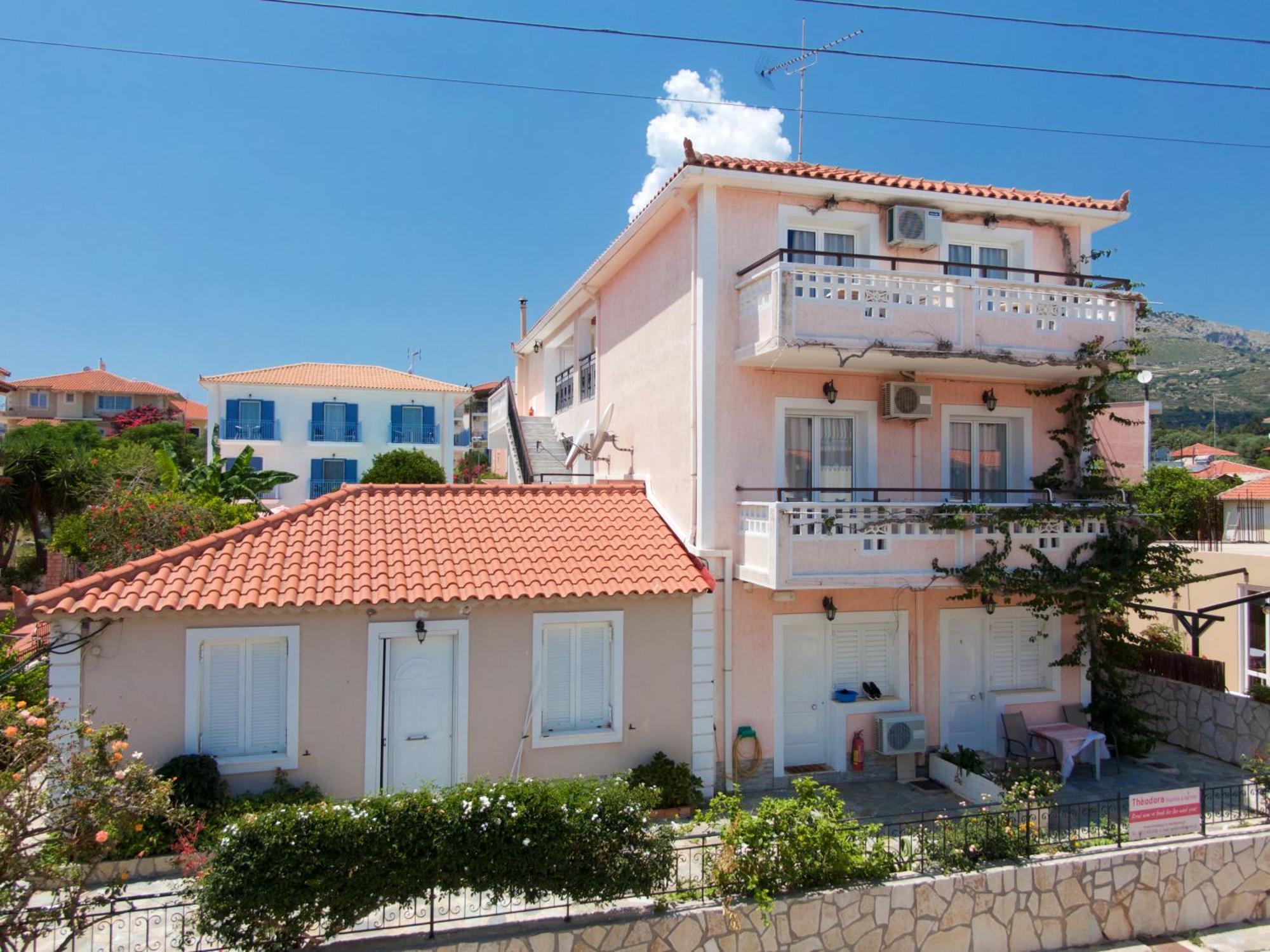 Theodora Studios & Apartments Skala  Екстериор снимка